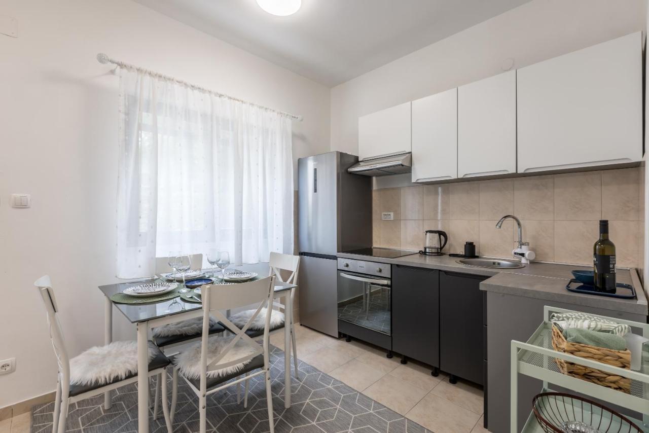 Apartment Lamasha Kaštela Екстериор снимка