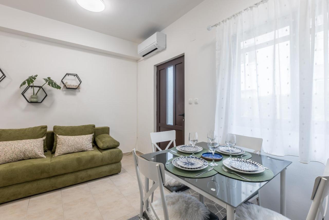 Apartment Lamasha Kaštela Екстериор снимка