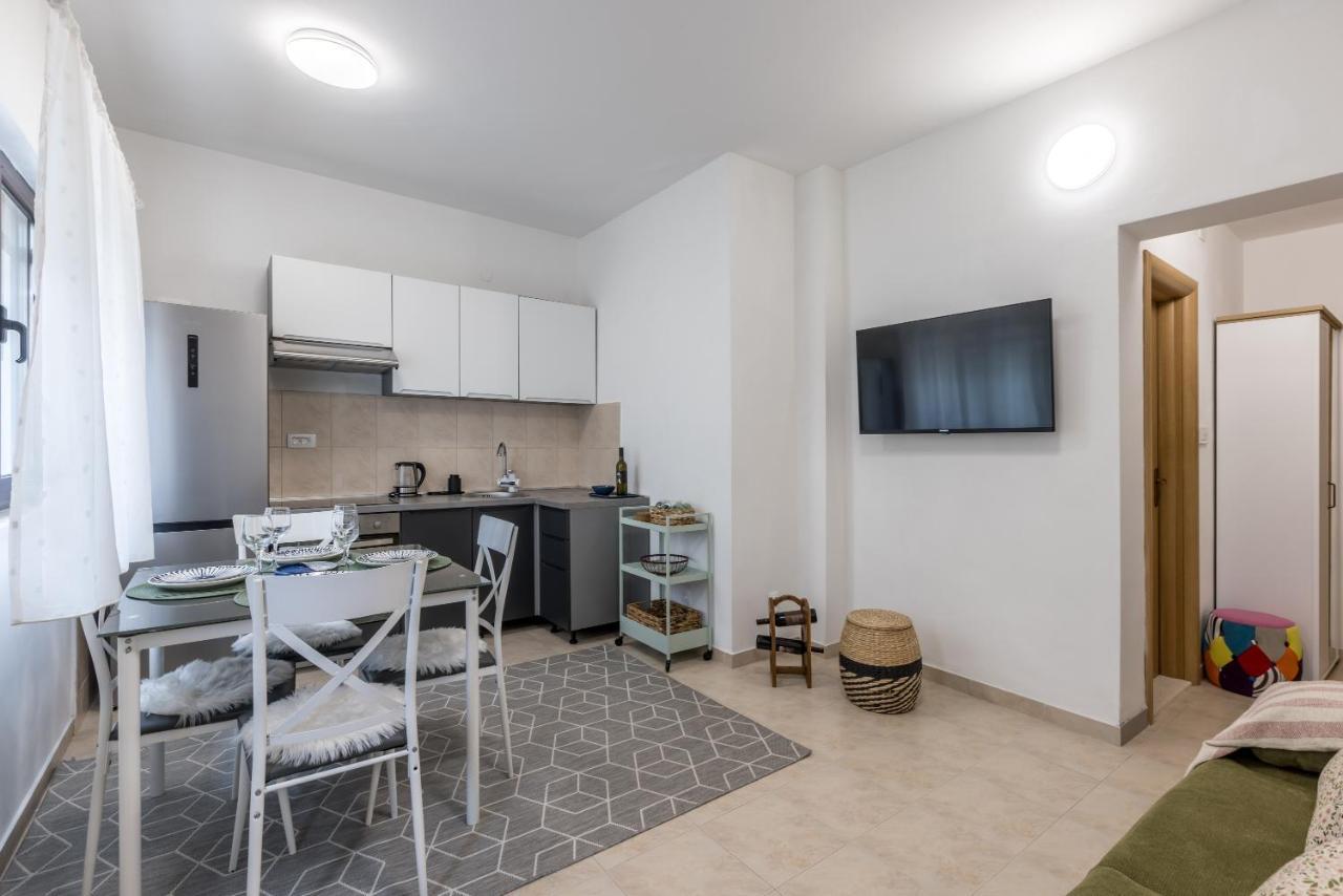 Apartment Lamasha Kaštela Екстериор снимка